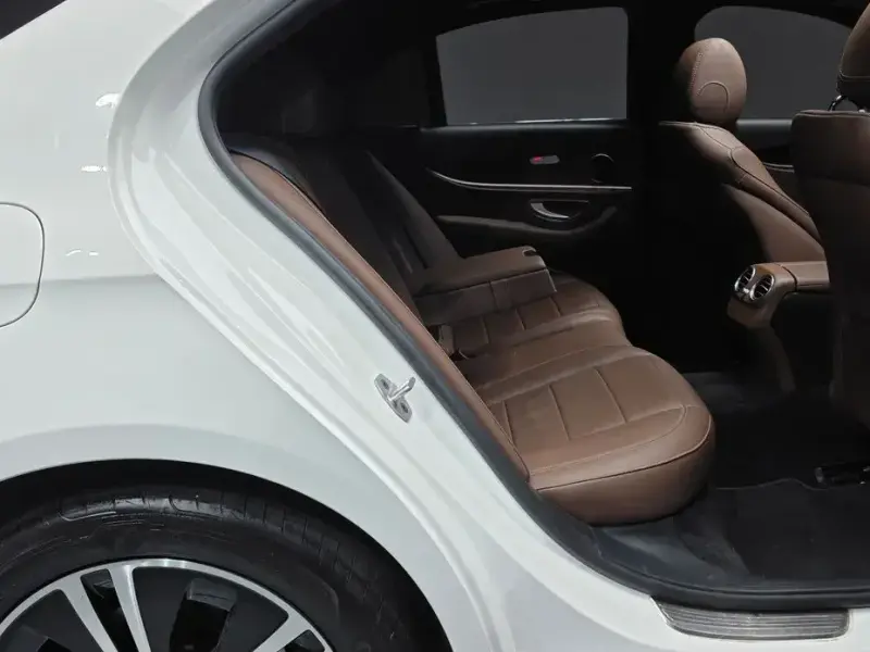 2022 Mercedes-Benz E-Класс с пробегом 55 345 км