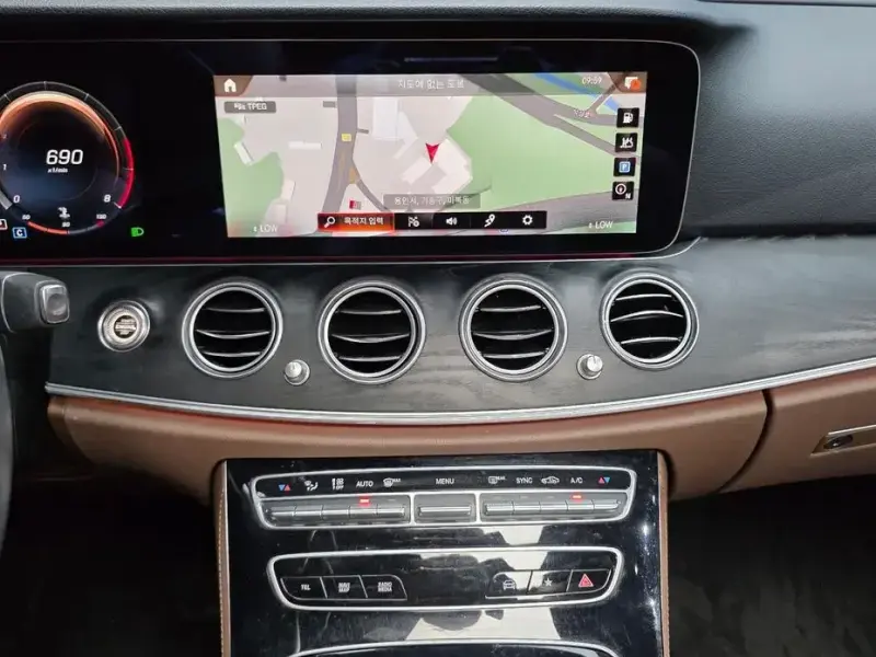 2022 Mercedes-Benz E-Класс с пробегом 55 345 км