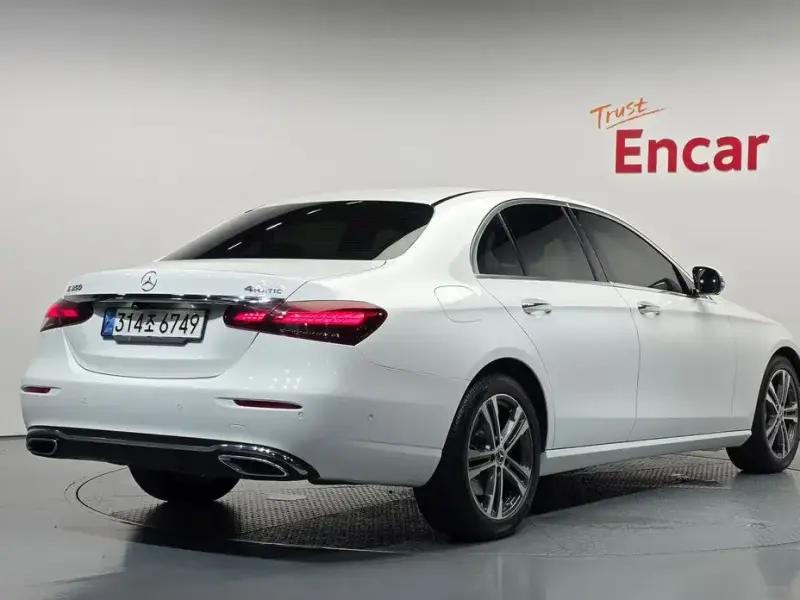 2021 Mercedes-Benz E-Класс с пробегом 83 464 км