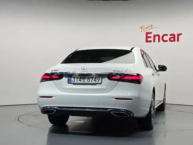 2021 Mercedes-Benz E-Класс с пробегом 83 464 км