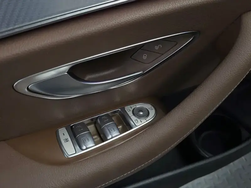 2021 Mercedes-Benz E-Класс с пробегом 83 464 км