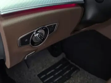 2021 Mercedes-Benz E-Класс с пробегом 83 464 км