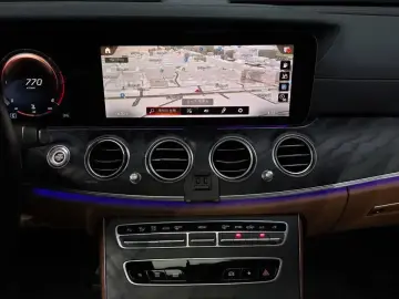 2021 Mercedes-Benz E-Класс с пробегом 46 643 км