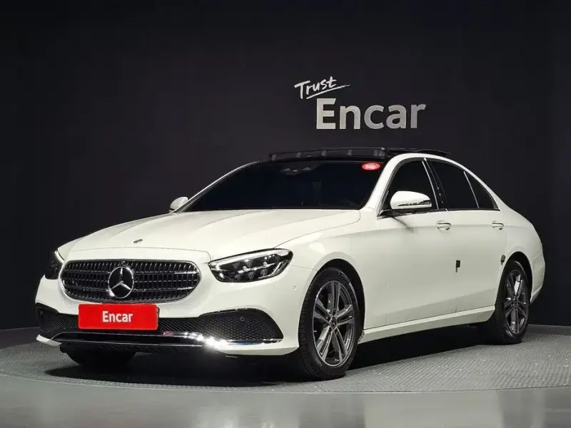 2023 Mercedes-Benz E-Класс с пробегом 19 109 км