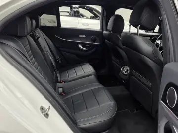 2023 Mercedes-Benz E-Класс с пробегом 19 109 км