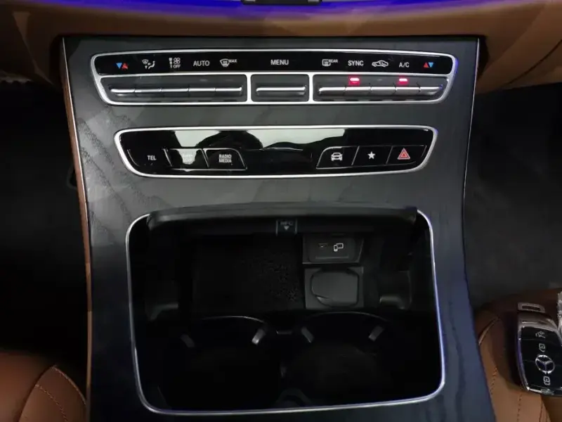 2021 Mercedes-Benz E-Класс с пробегом 46 643 км