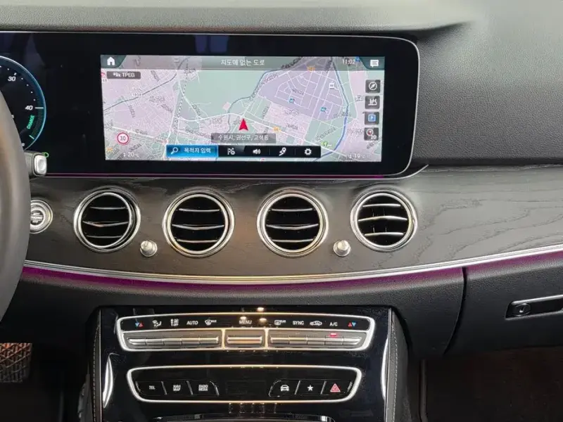 2023 Mercedes-Benz E-Класс с пробегом 19 109 км