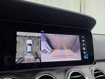 2023 Mercedes-Benz E-Класс с пробегом 19 109 км