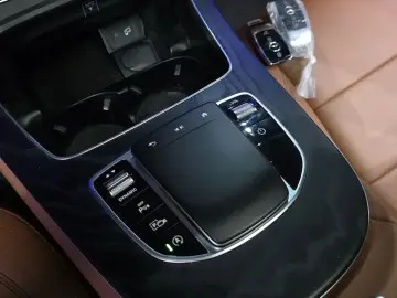 2021 Mercedes-Benz E-Класс с пробегом 46 643 км