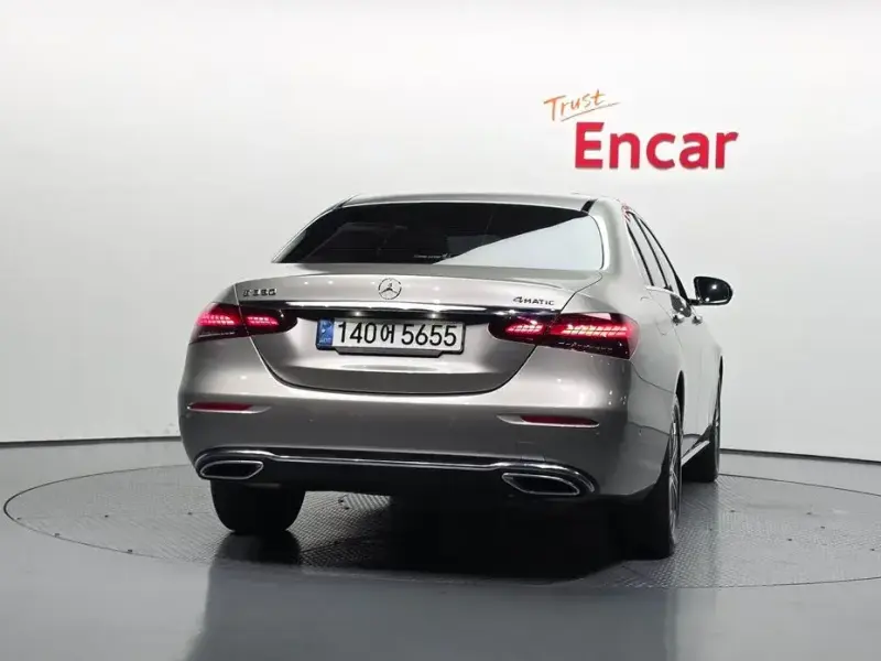 2022 Mercedes-Benz E-Класс с пробегом 36 613 км