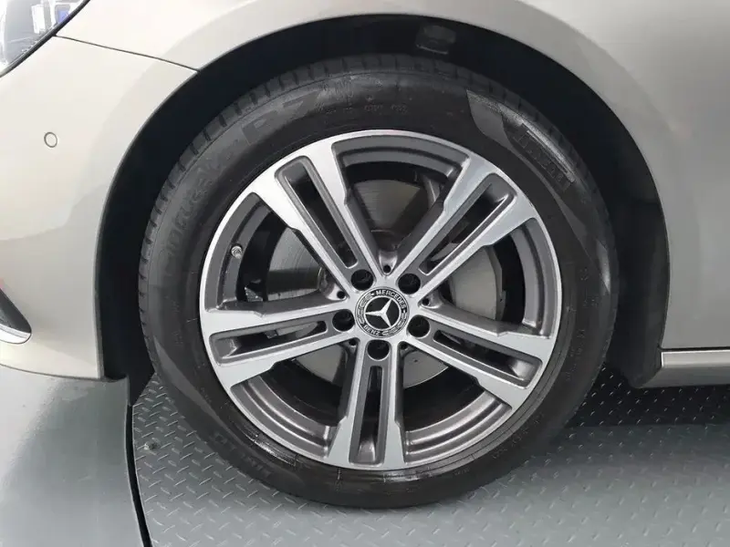 2022 Mercedes-Benz E-Класс с пробегом 36 613 км