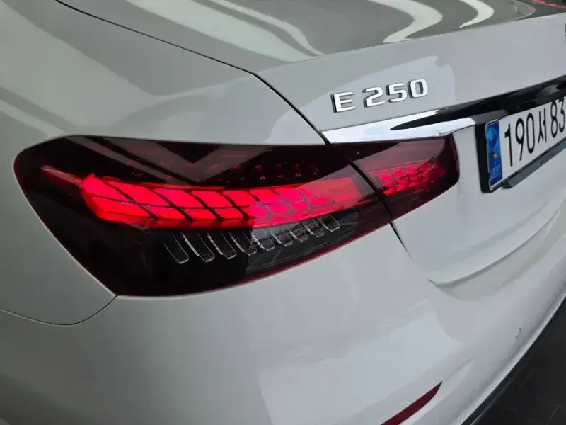 2023 Mercedes-Benz E-Класс с пробегом 19 109 км