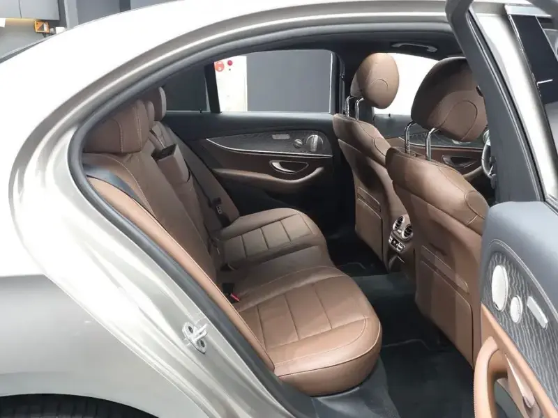 2022 Mercedes-Benz E-Класс с пробегом 36 613 км