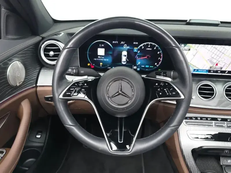 2022 Mercedes-Benz E-Класс с пробегом 36 613 км