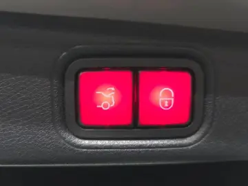 2022 Mercedes-Benz E-Класс с пробегом 36 613 км