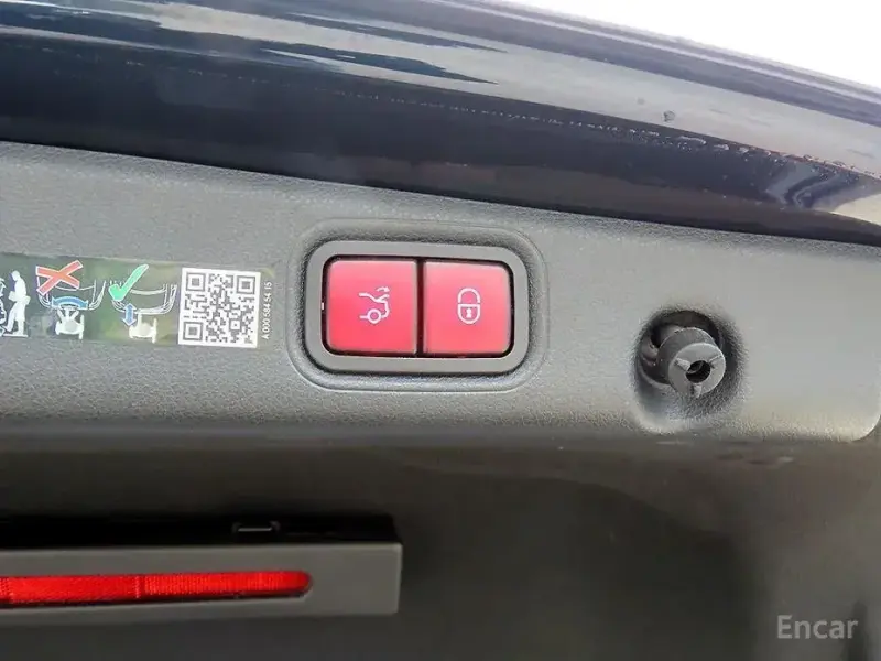 2022 Mercedes-Benz E-Класс с пробегом 14 327 км