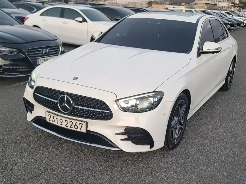 2023 Mercedes-Benz E-Класс с пробегом 24 099 км