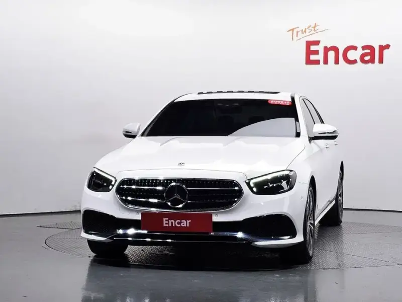 2021 Mercedes-Benz E-Класс с пробегом 27 280 км