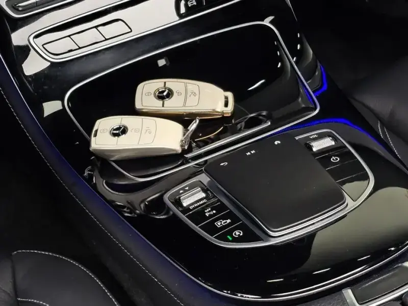 2021 Mercedes-Benz E-Класс с пробегом 27 280 км