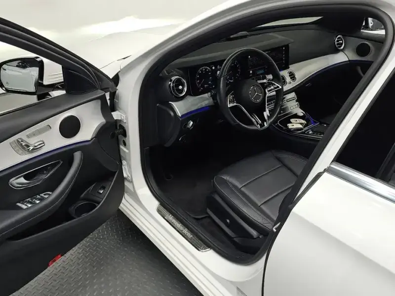 2021 Mercedes-Benz E-Класс с пробегом 27 280 км