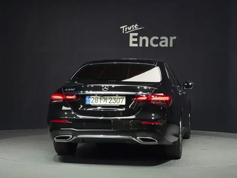 2022 Mercedes-Benz E-Класс с пробегом 20 990 км