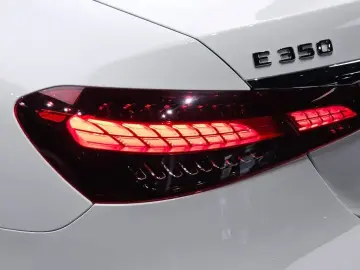2021 Mercedes-Benz E-Класс с пробегом 27 280 км