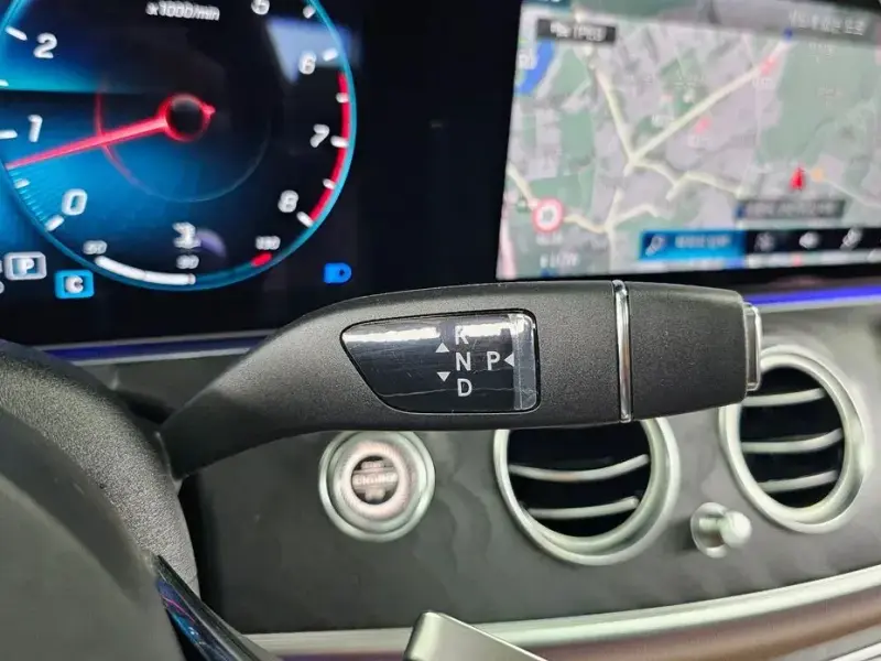 2022 Mercedes-Benz E-Класс с пробегом 20 990 км