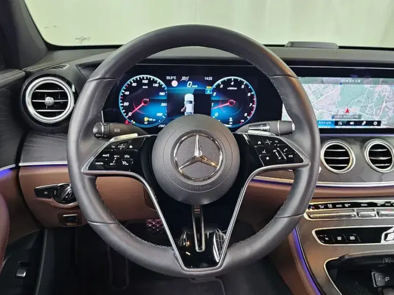 2022 Mercedes-Benz E-Класс с пробегом 20 990 км