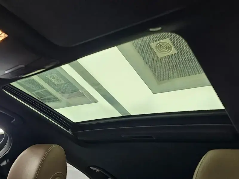 2022 Mercedes-Benz E-Класс с пробегом 20 990 км