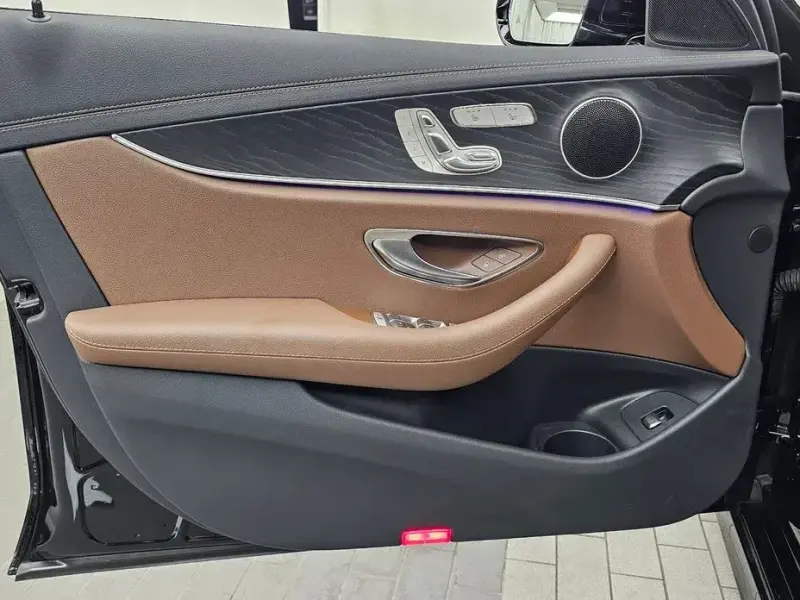2022 Mercedes-Benz E-Класс с пробегом 20 990 км