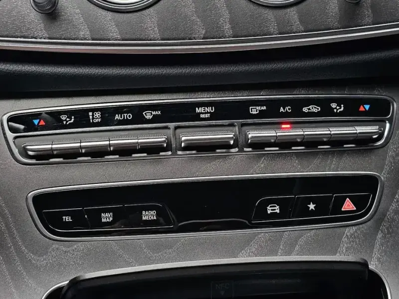 2022 Mercedes-Benz E-Класс с пробегом 29 332 км