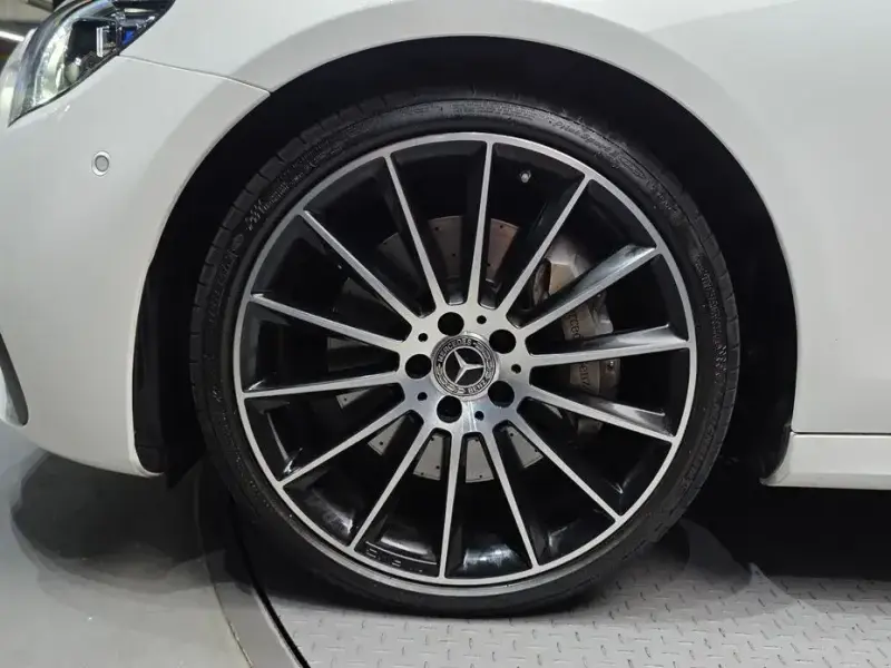 2022 Mercedes-Benz E-Класс с пробегом 29 332 км