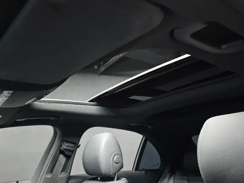 2022 Mercedes-Benz E-Класс с пробегом 29 332 км