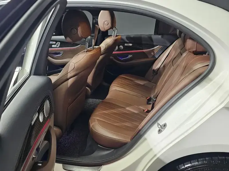 2021 Mercedes-Benz E-Класс с пробегом 118 100 км