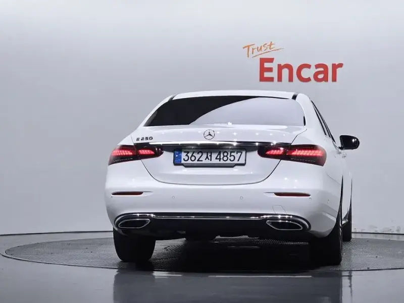 2022 Mercedes-Benz E-Класс с пробегом 39 330 км