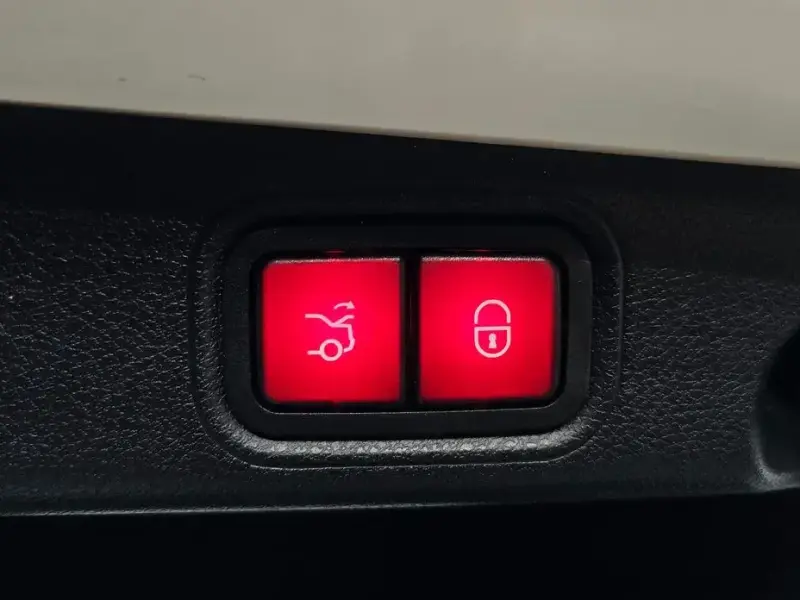 2022 Mercedes-Benz E-Класс с пробегом 39 330 км