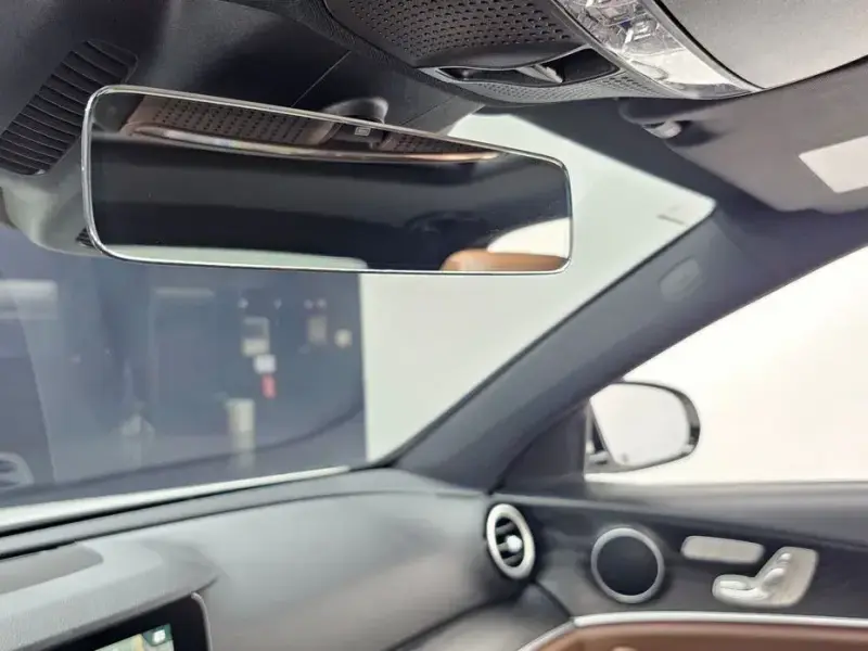 2022 Mercedes-Benz E-Класс с пробегом 39 330 км