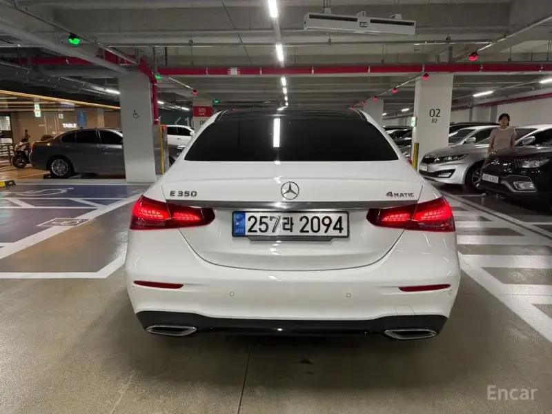 2023 Mercedes-Benz E-Класс с пробегом 13 000 км