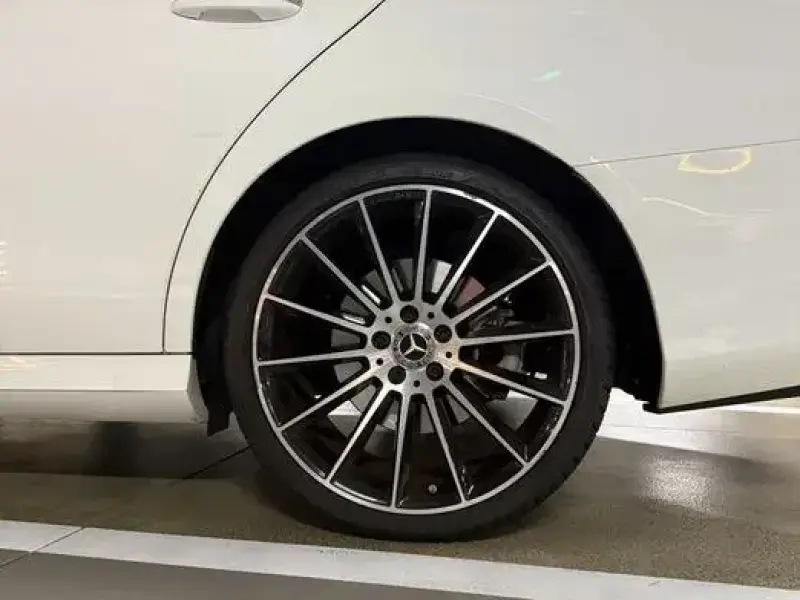 2023 Mercedes-Benz E-Класс с пробегом 13 000 км