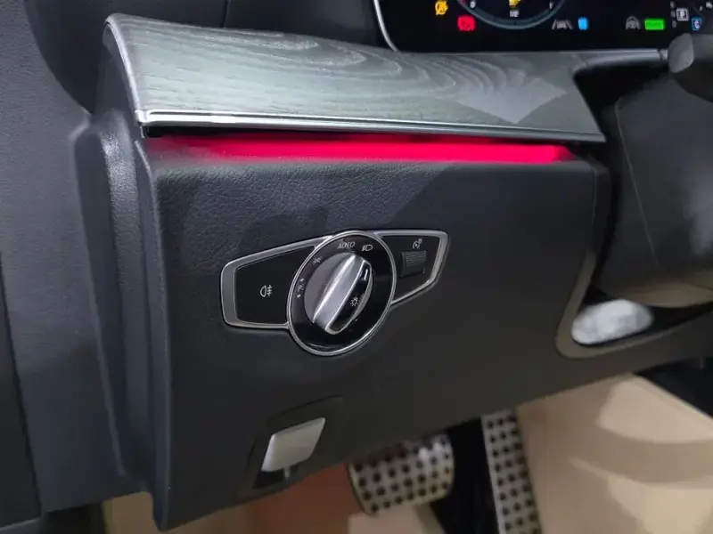2021 Mercedes-Benz E-Класс с пробегом 98 403 км