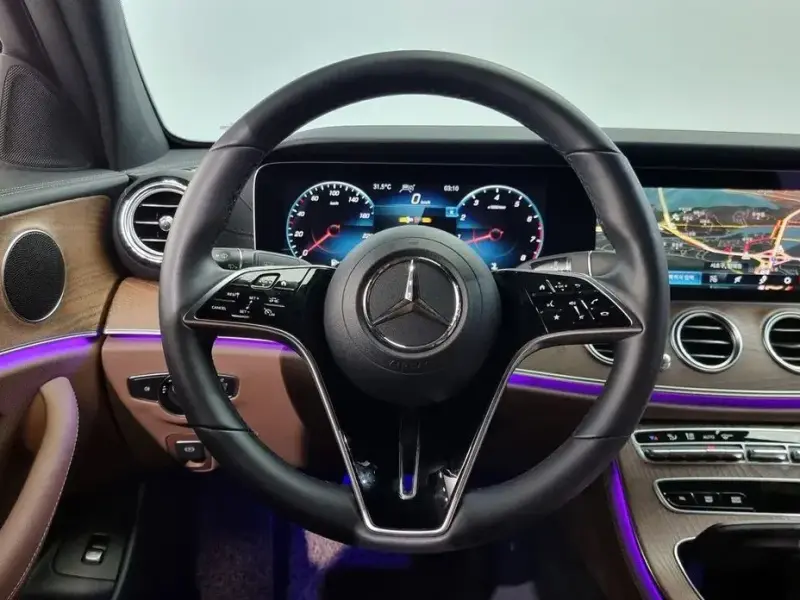 2022 Mercedes-Benz E-Класс с пробегом 14 300 км