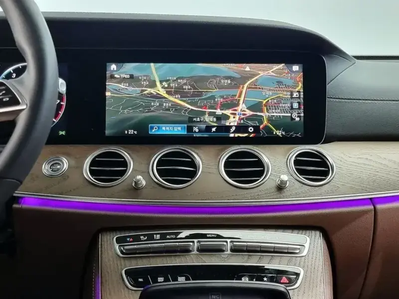 2022 Mercedes-Benz E-Класс с пробегом 14 300 км
