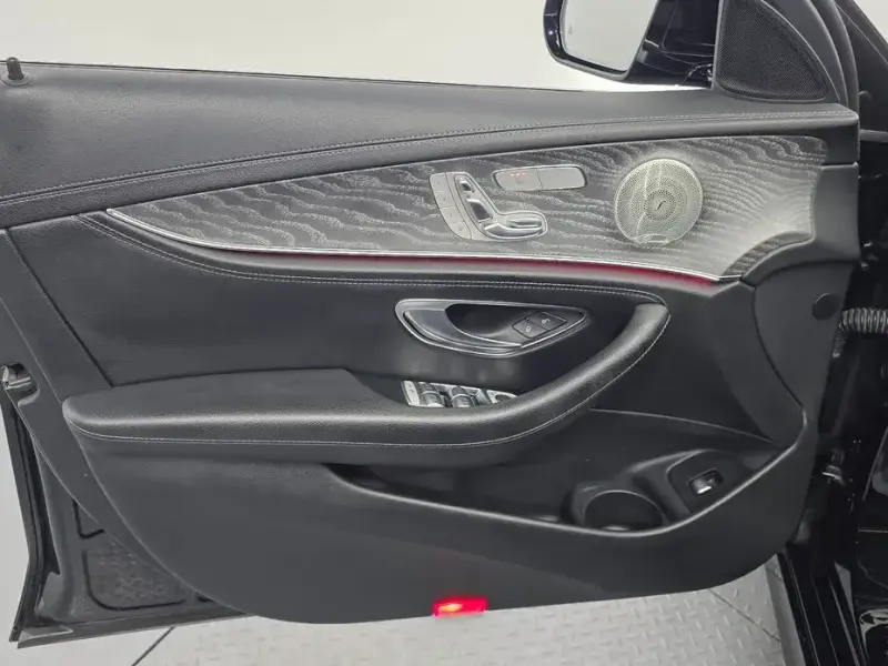 2021 Mercedes-Benz E-Класс с пробегом 98 403 км