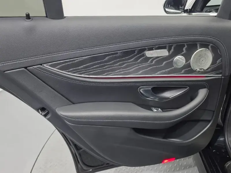 2021 Mercedes-Benz E-Класс с пробегом 98 403 км