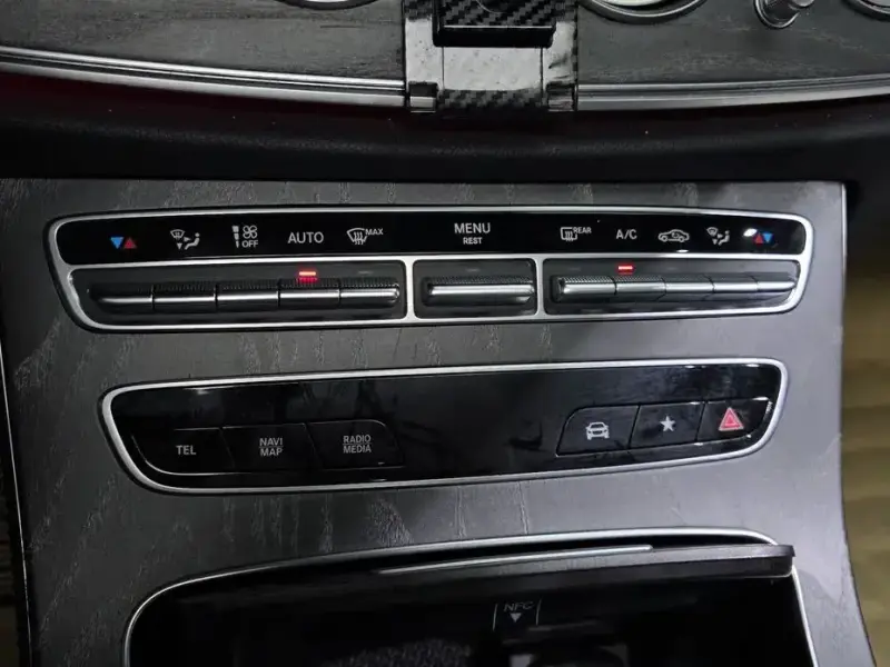 2021 Mercedes-Benz E-Класс с пробегом 98 403 км
