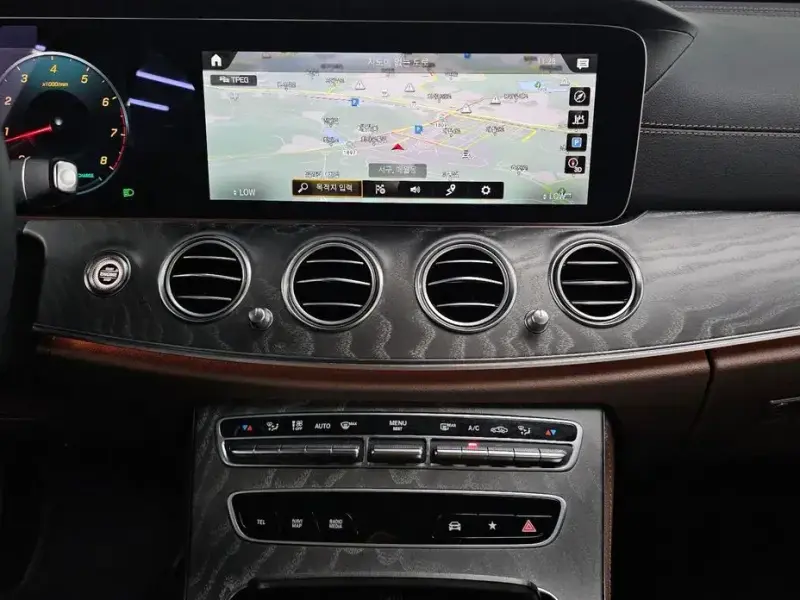 2023 Mercedes-Benz E-Класс с пробегом 43 532 км