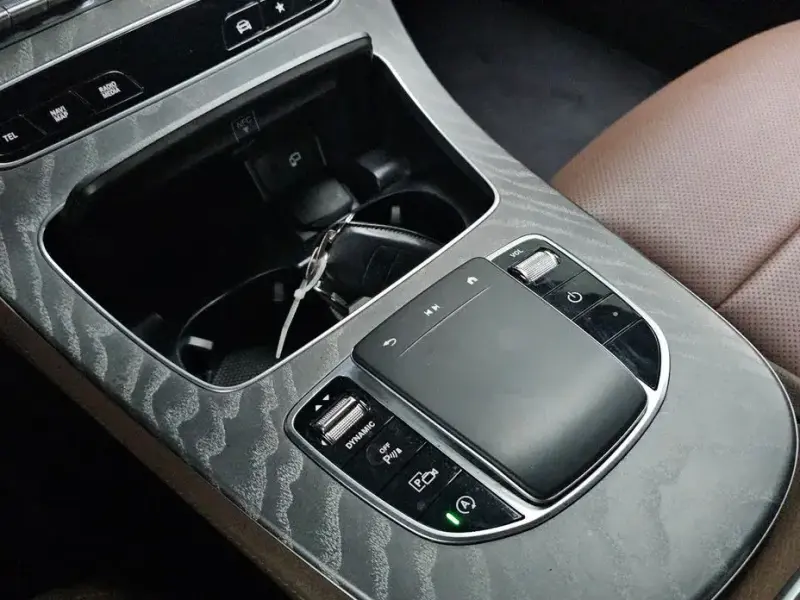 2023 Mercedes-Benz E-Класс с пробегом 43 532 км