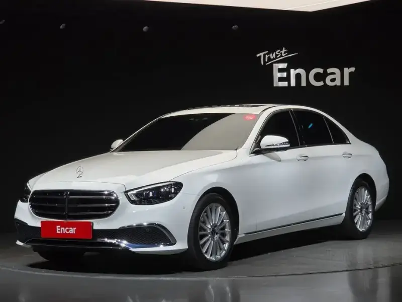 2022 Mercedes-Benz E-Класс с пробегом 25 704 км