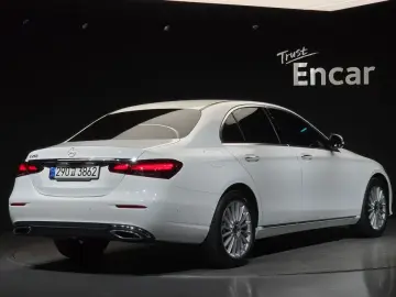 2022 Mercedes-Benz E-Класс с пробегом 25 704 км