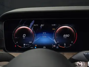 2022 Mercedes-Benz E-Класс с пробегом 25 704 км